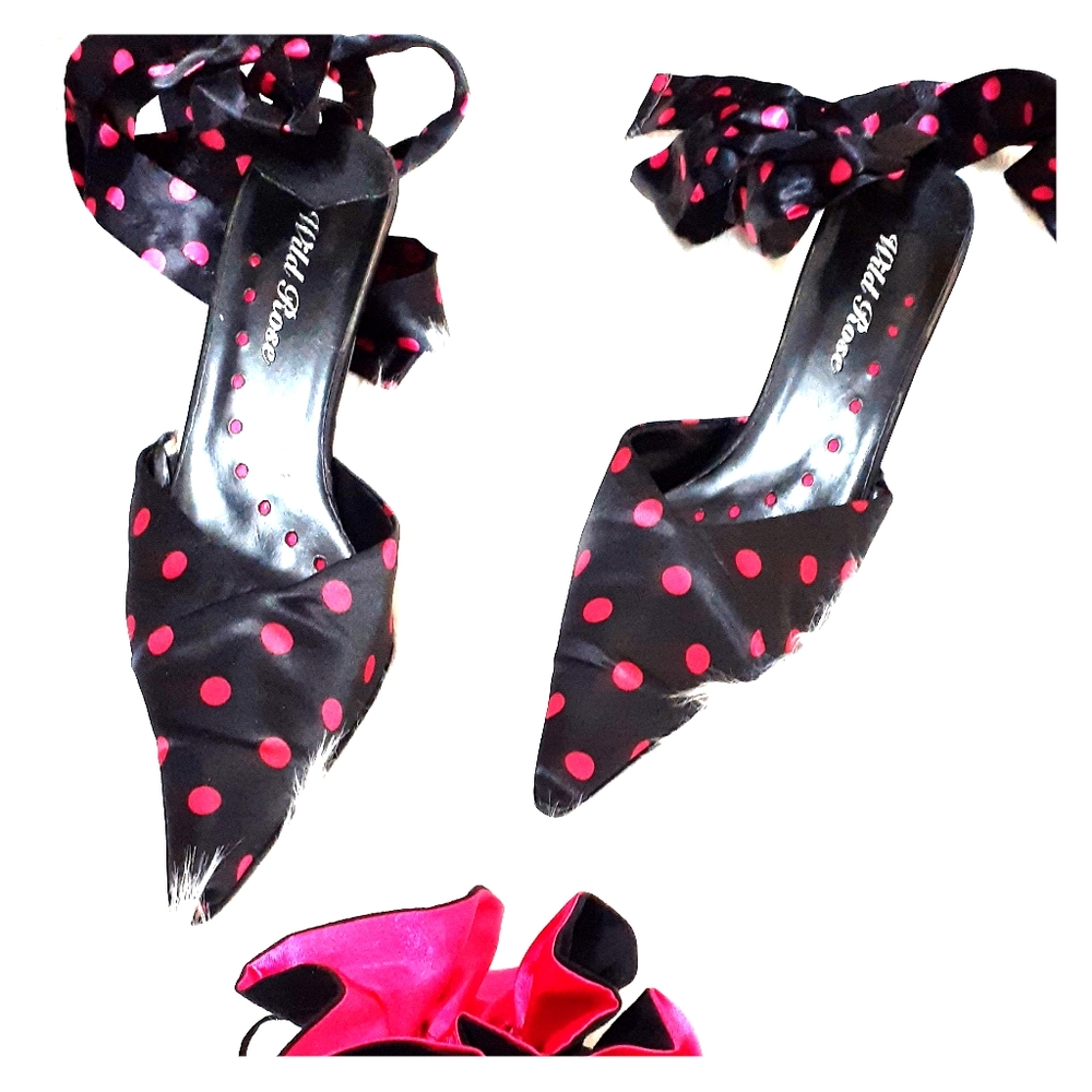Wild Rose Pumps+🆓️ Poof Bag